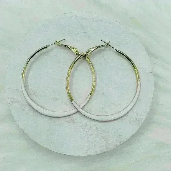 Chicque Boho 14K Gold-Plated Enamel Hoop Earrings White dipped - Picture 1 of 4